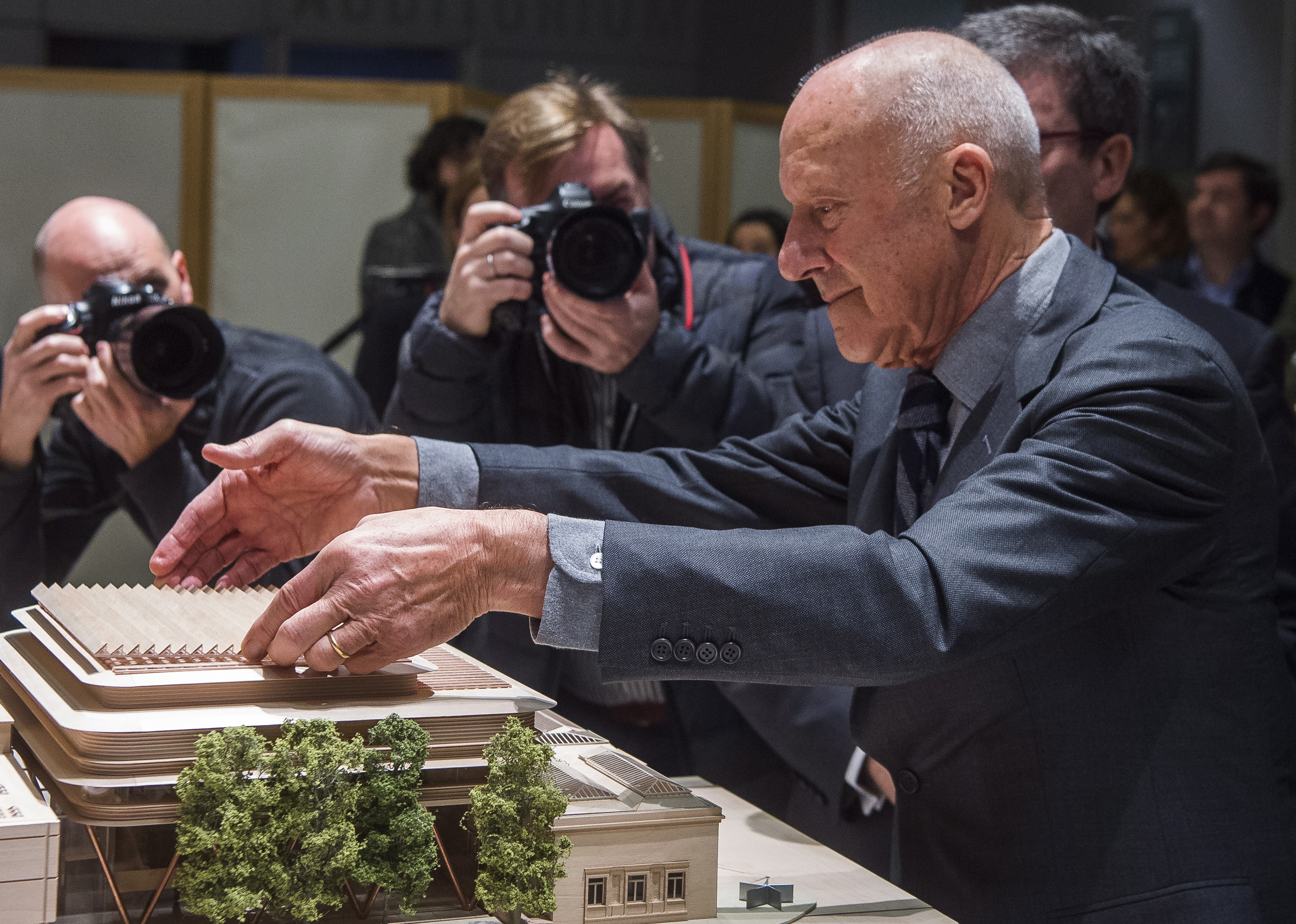 Norman Foster Bilboko Arte Ederren Museoa handitzeko proiektuaren aurkezpenean, 2019an. LUIS JAUREGIALTZO / FOKU