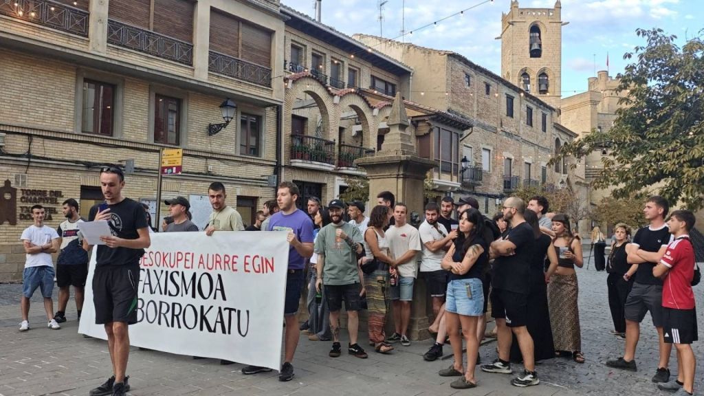 Desokupazio enpresa bat Erriberriko familia bati jazarri zaiola salatu dute Desokupazio enpresa bat Erriberriko familia bati jazarri zaiola salatu dute