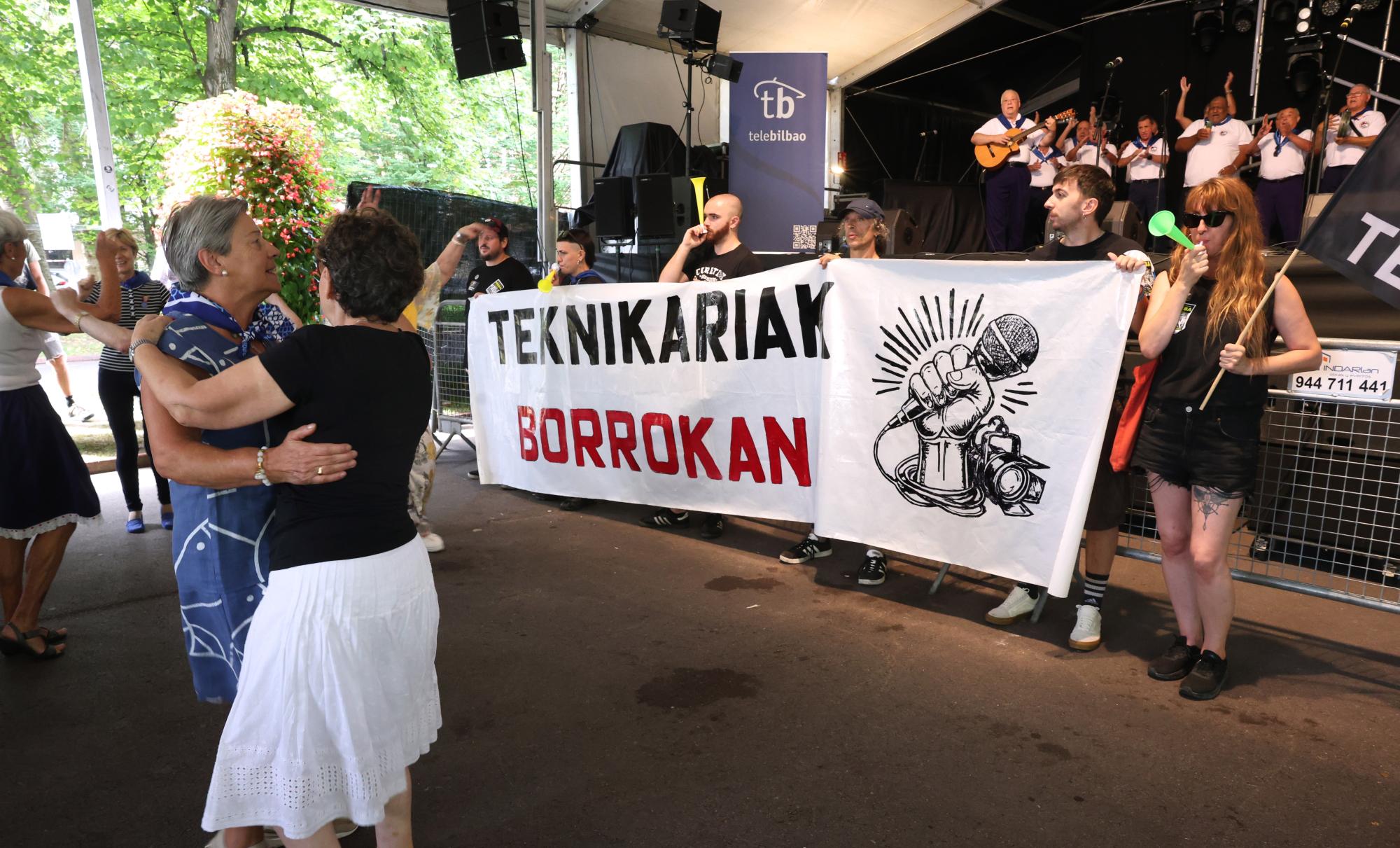 Teknikarien protesta gaur, Bilboko Pergolan. OSKAR MATXIN EDESA / FOKU