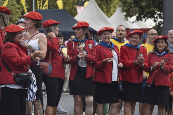 Txupinerak, giro ederrean. ARITZ LOIOLA / FOKU Txupinerak, giro ederrean. ARITZ LOIOLA / FOKU