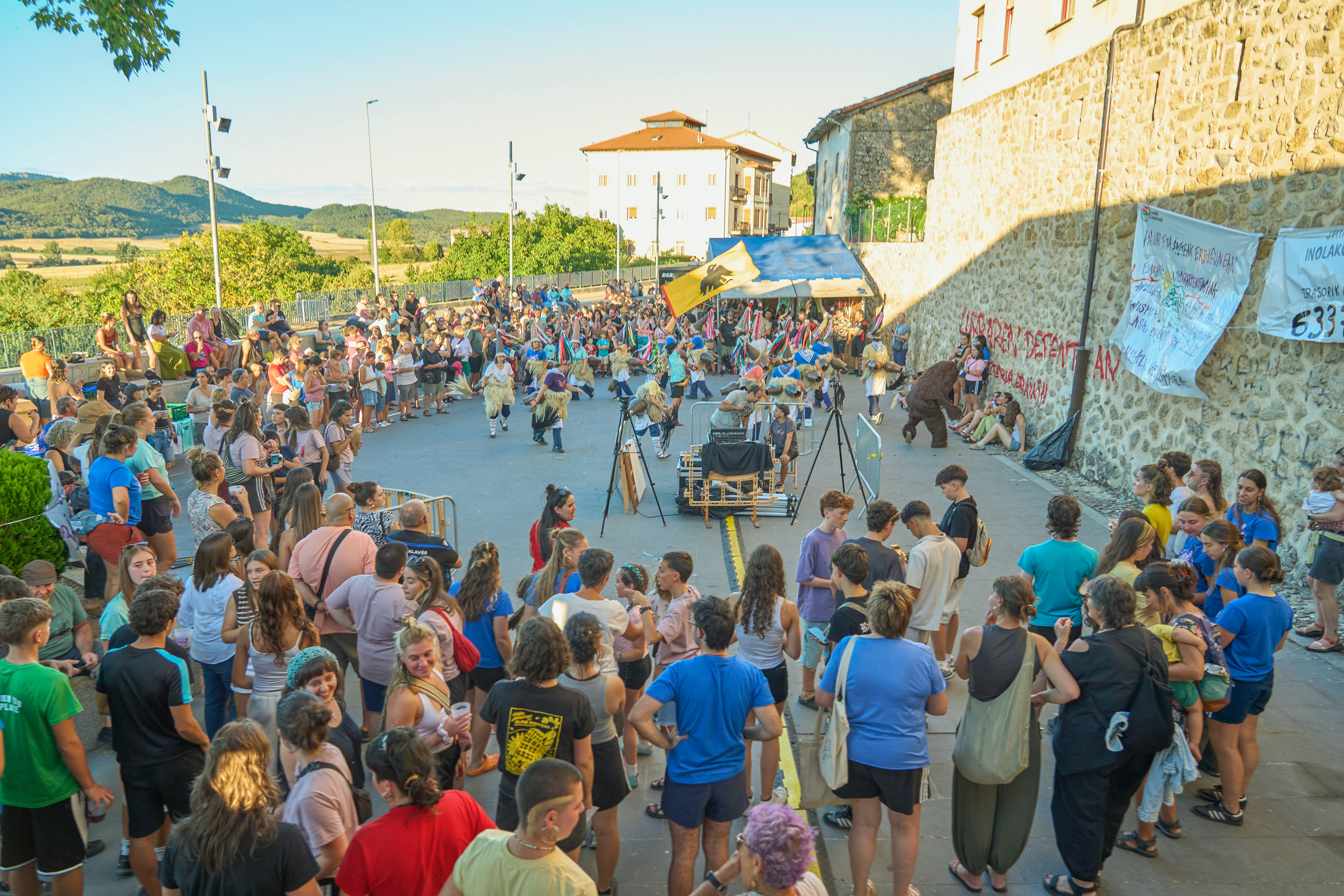 Euskal Udalekuen aldeko jaia, gaur, Bernedon. ENDIKA PORTILLO / FOKU