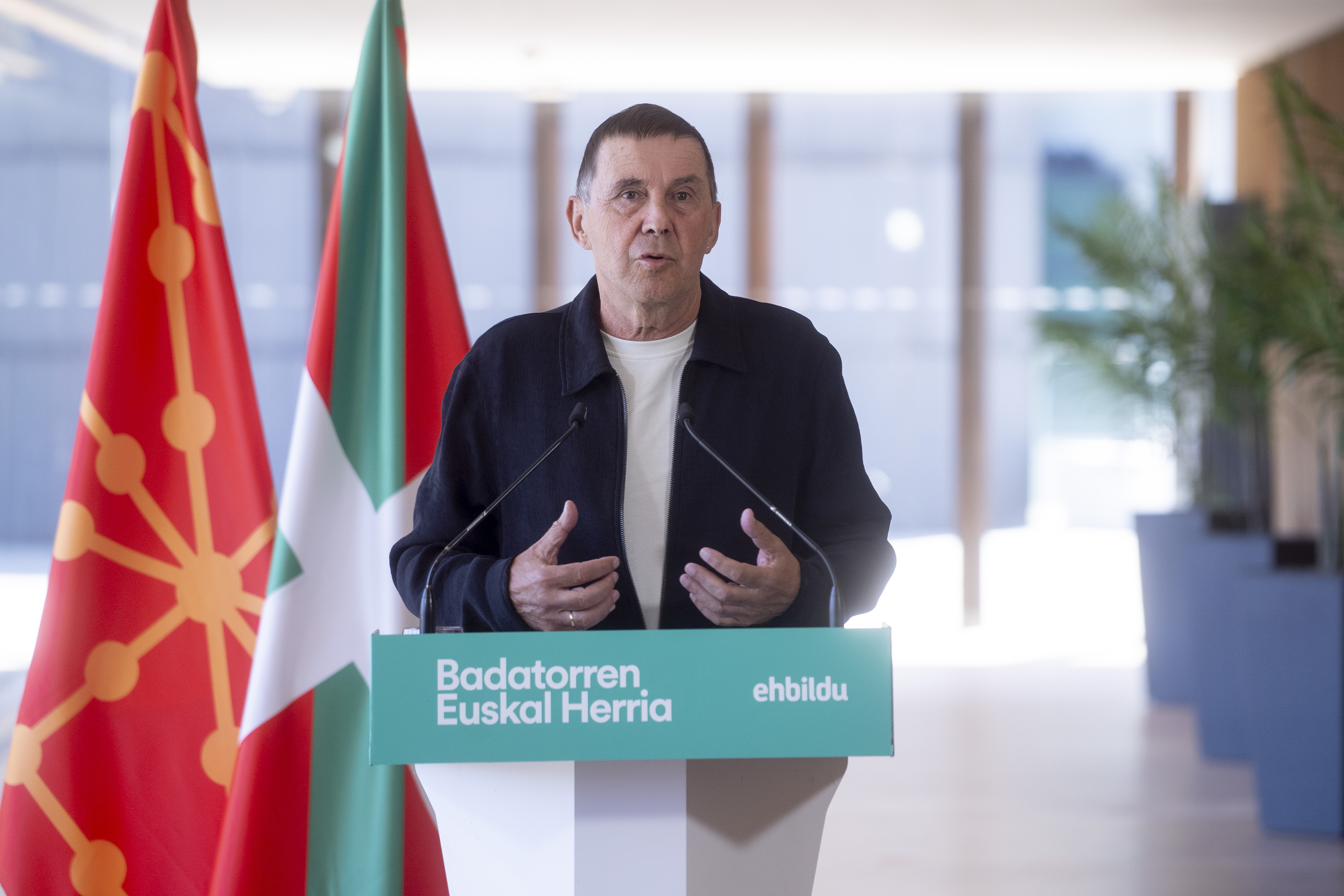 EH Bilduko idazkari nagusi Arnaldo Otegi, gaur, Iruñean. IÑIGO URIZ / FOKU