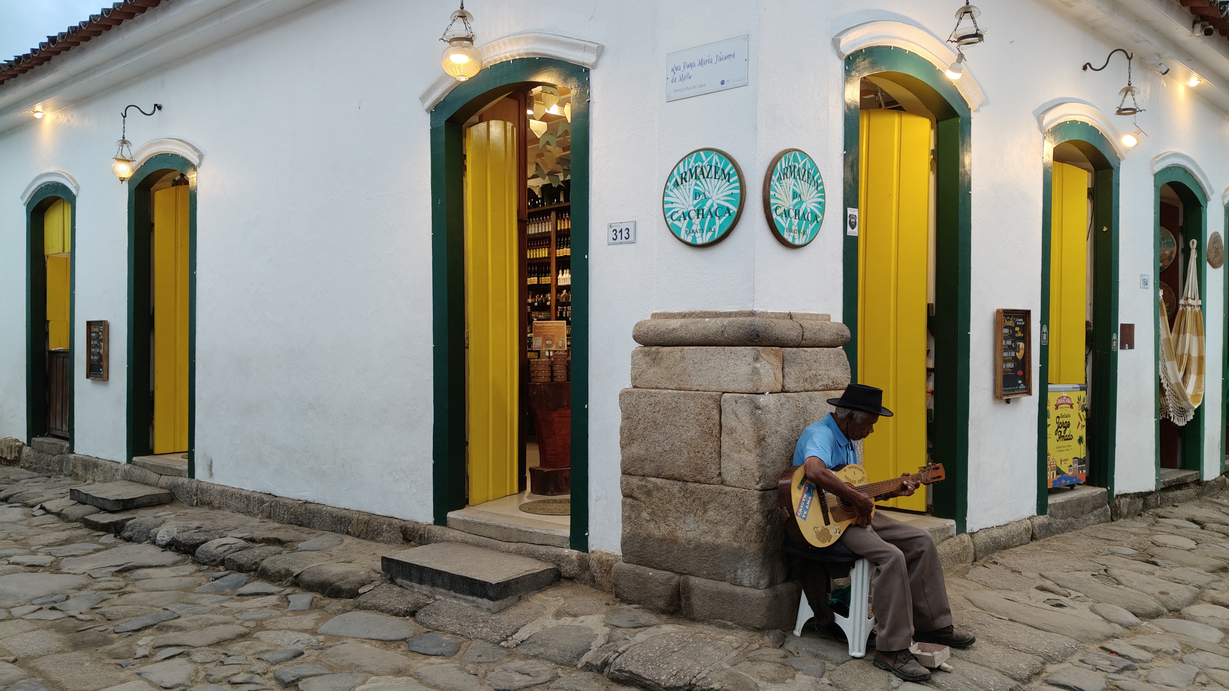 Musika ilunabarrean