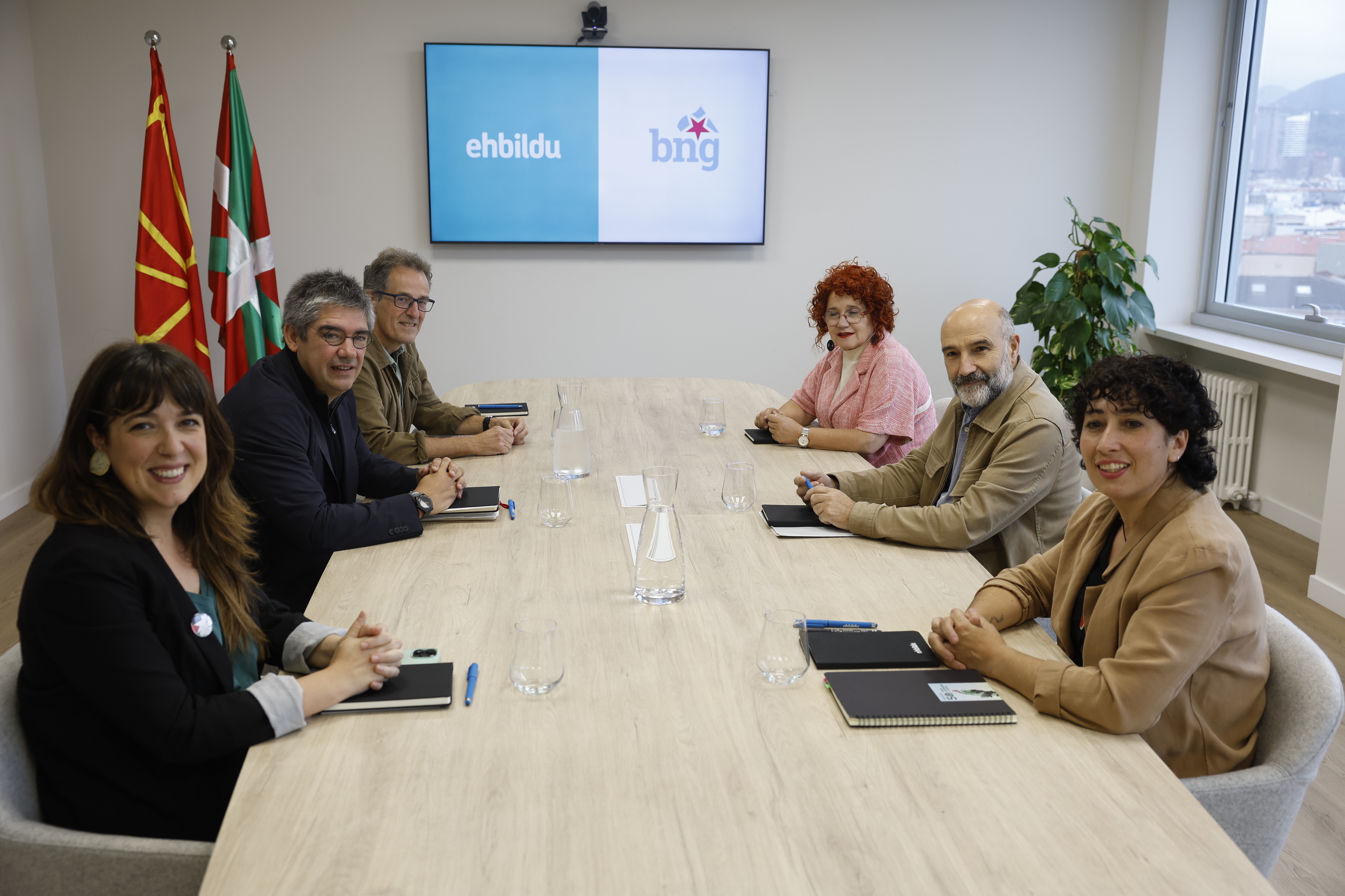 EH Bilduk eta BNGk egindako bilera, iazko urrian, Bilbon. MIGUEL TOÑA / EFE