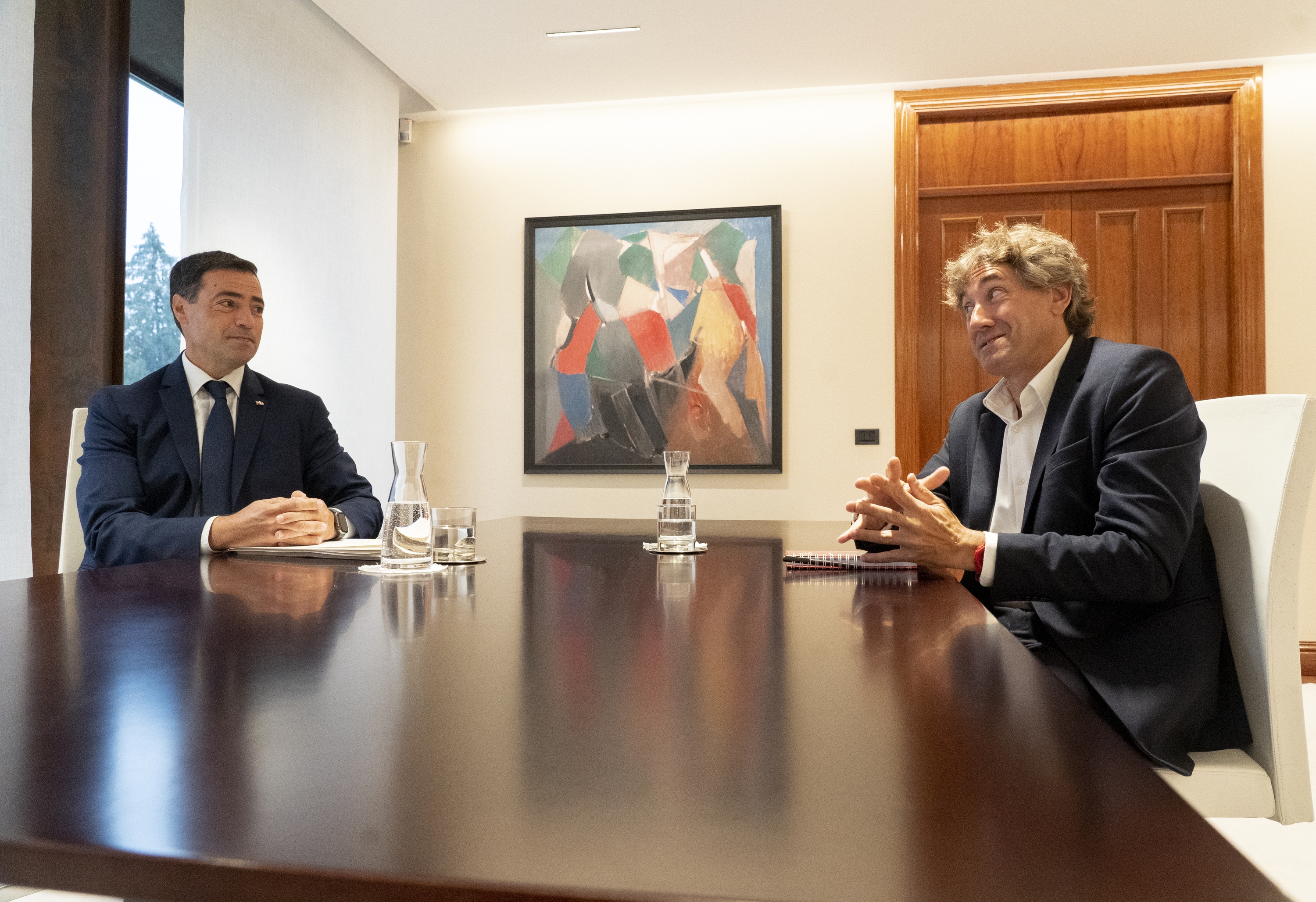 Pradales eta Andueza, gaur goizeko bileran, Gasteizen. RAUL BOGAJO / FOKU
