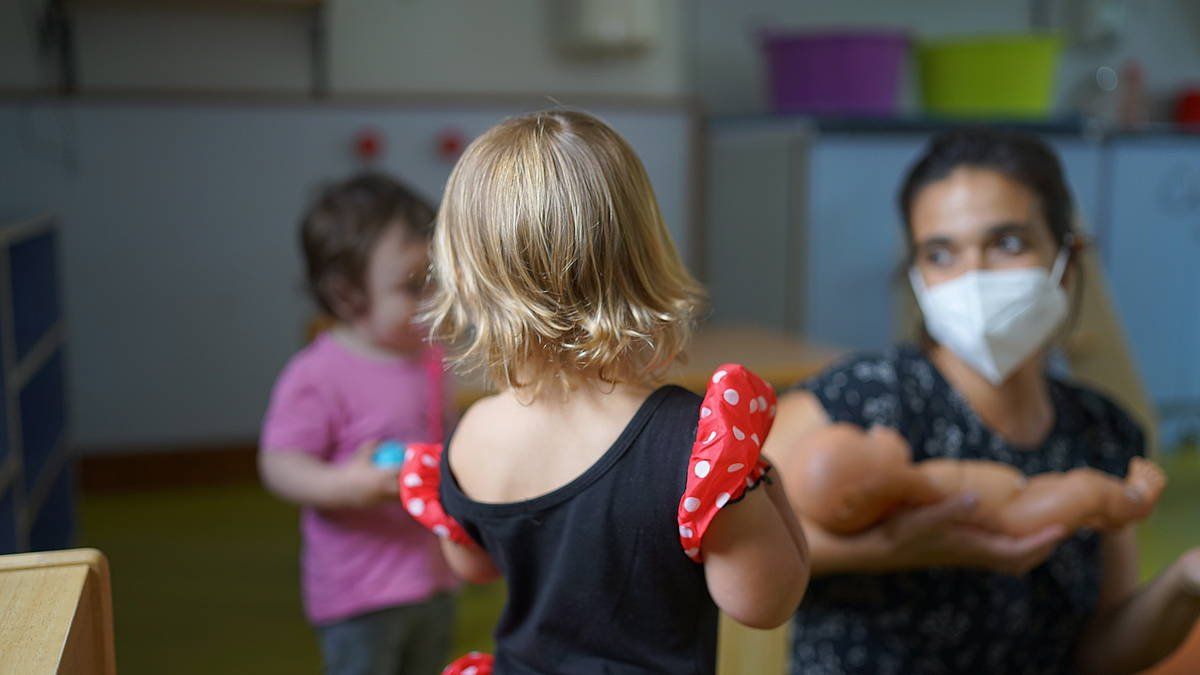 Aste honetan hasi dira haurrak hainbat eskolatan. GOTZON ARANBURU / FOKU