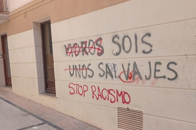 Pintada arrazista bat, Lizarran. LIZARRAKO EH BILDU Pintada arrazista bat, Lizarran. LIZARRAKO EH BILDU
