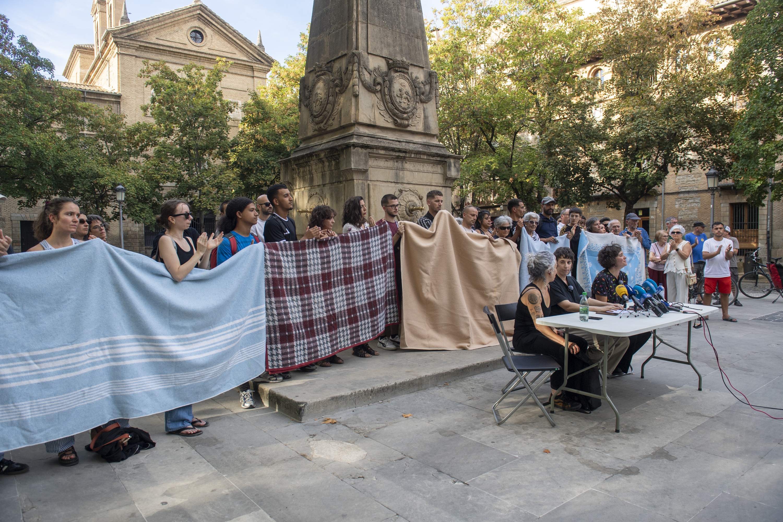 Negu Gorriak plataformaren agerraldia gaur, Iruñean. IDOIA ZABALETA / FOKU