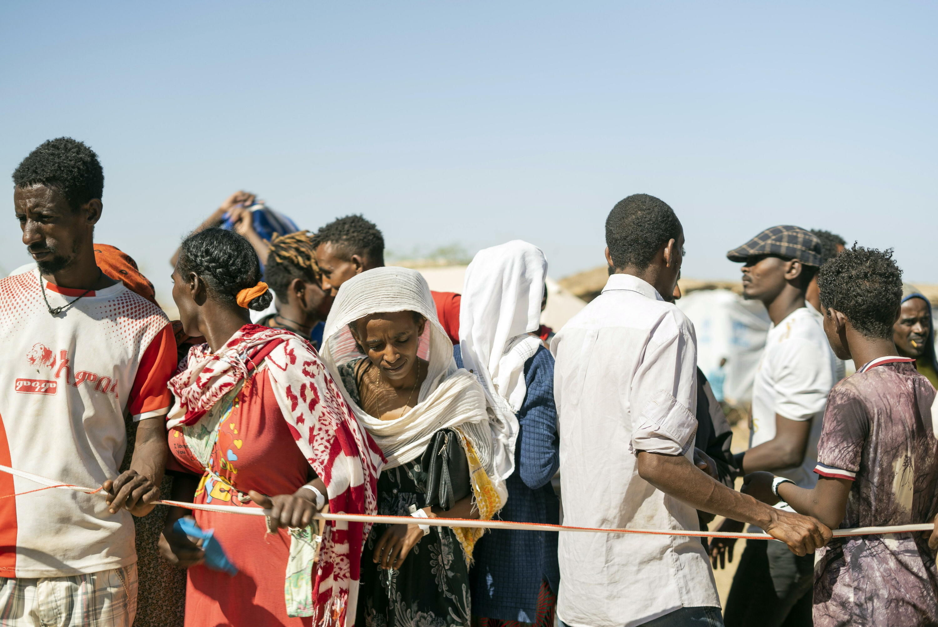 Tigray eskualdeko errefuxiatuak Sudango Um Rakuba kanpalekuan, Etiopiako mugatik hurbil, artxiboko irudi batean. ALA KHEIR / EFE