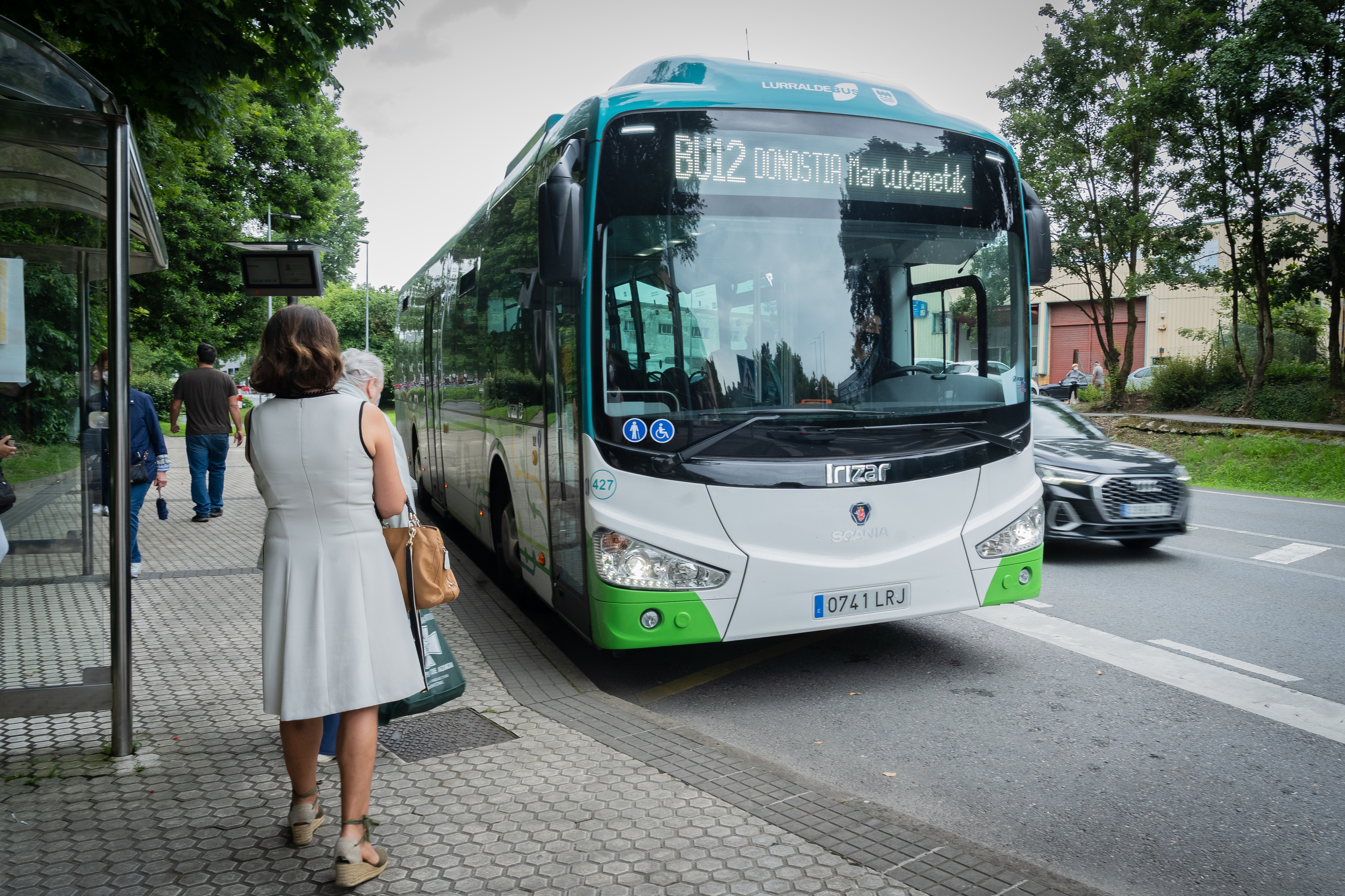 Lurraldebuseko autobus bat, artxiboko irudi batean. GORKA RUBIO / FOKU