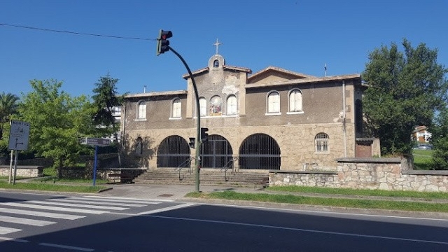 Sopelako Ugeraga auzoko Karmengo eliza. Bertan dago Auzoetxea proiektua. EH BILDU