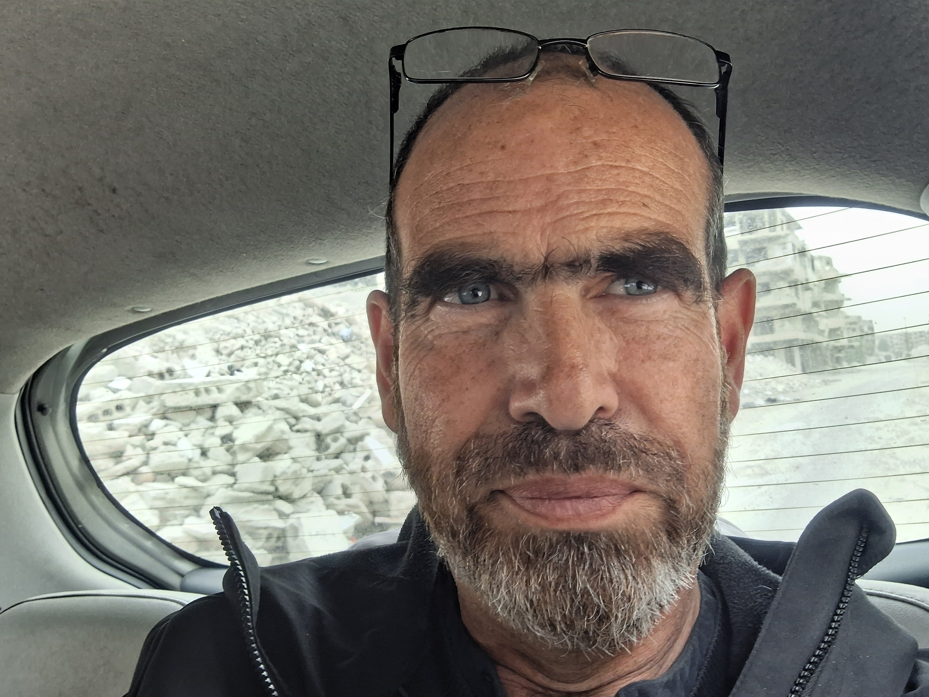 Robin Yassin-Kassab. BERRIA