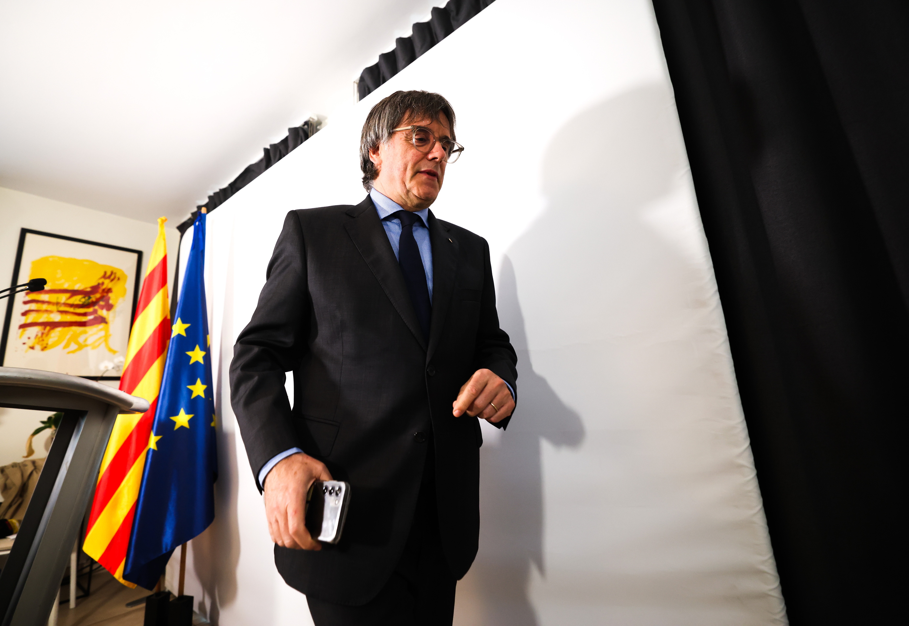 Carles Puigdemont Bruselan, joan den astean. OLIVIER HOSLET / EFE