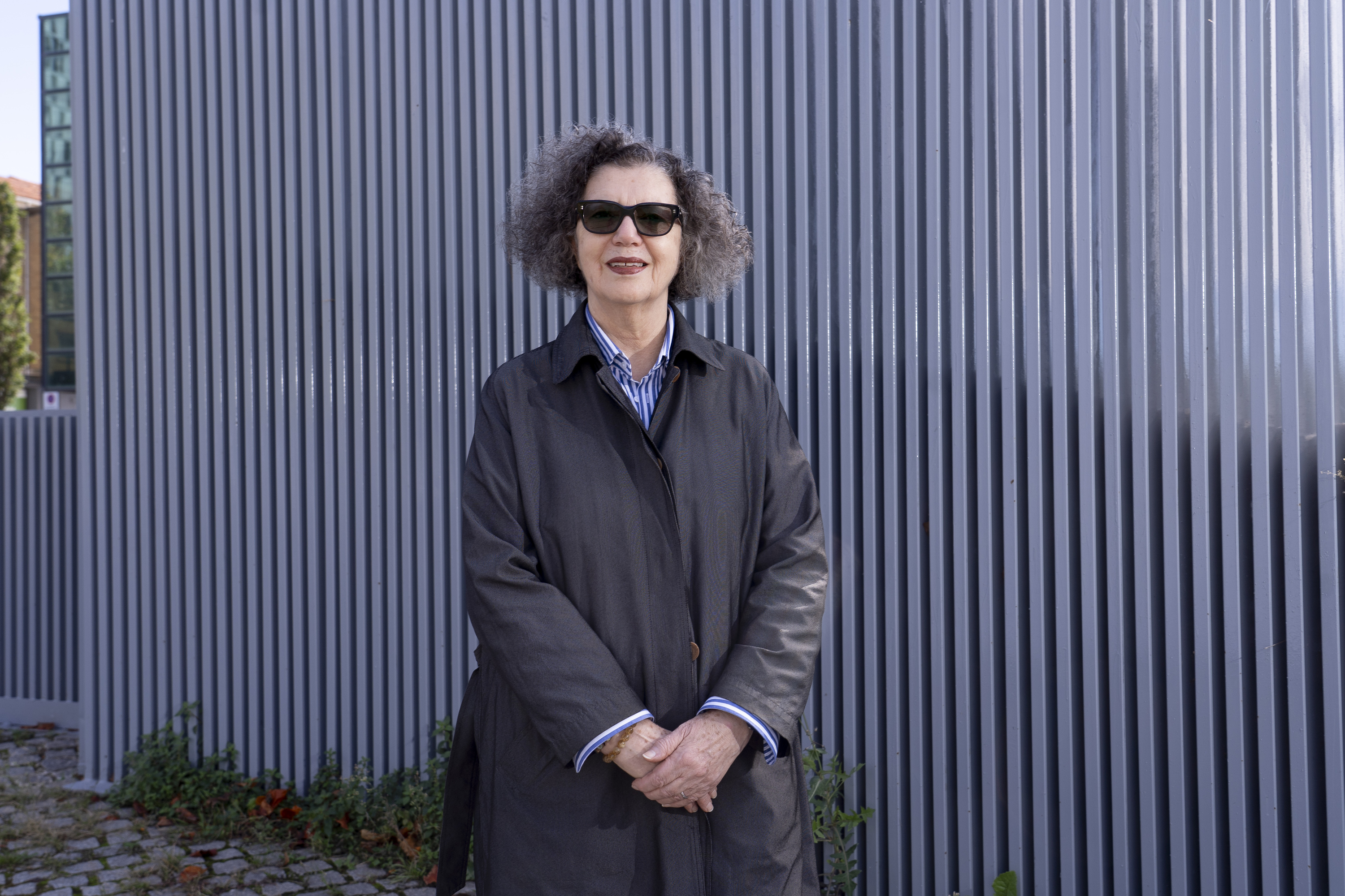 Mona Hatoum, urriaren 12an, Baluarteren kanpoaldean. IÑIGO URIZ / FOKU