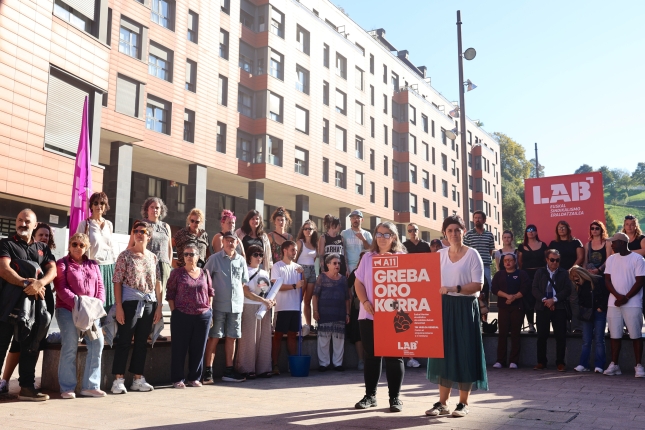LAB sindikatuaren agerraldia gaur, Bilboko Gas plazan. OSKAR MATXIN EDESA / LAB LAB sindikatuaren agerraldia gaur, Bilboko Gas plazan. OSKAR MATXIN EDESA / LAB