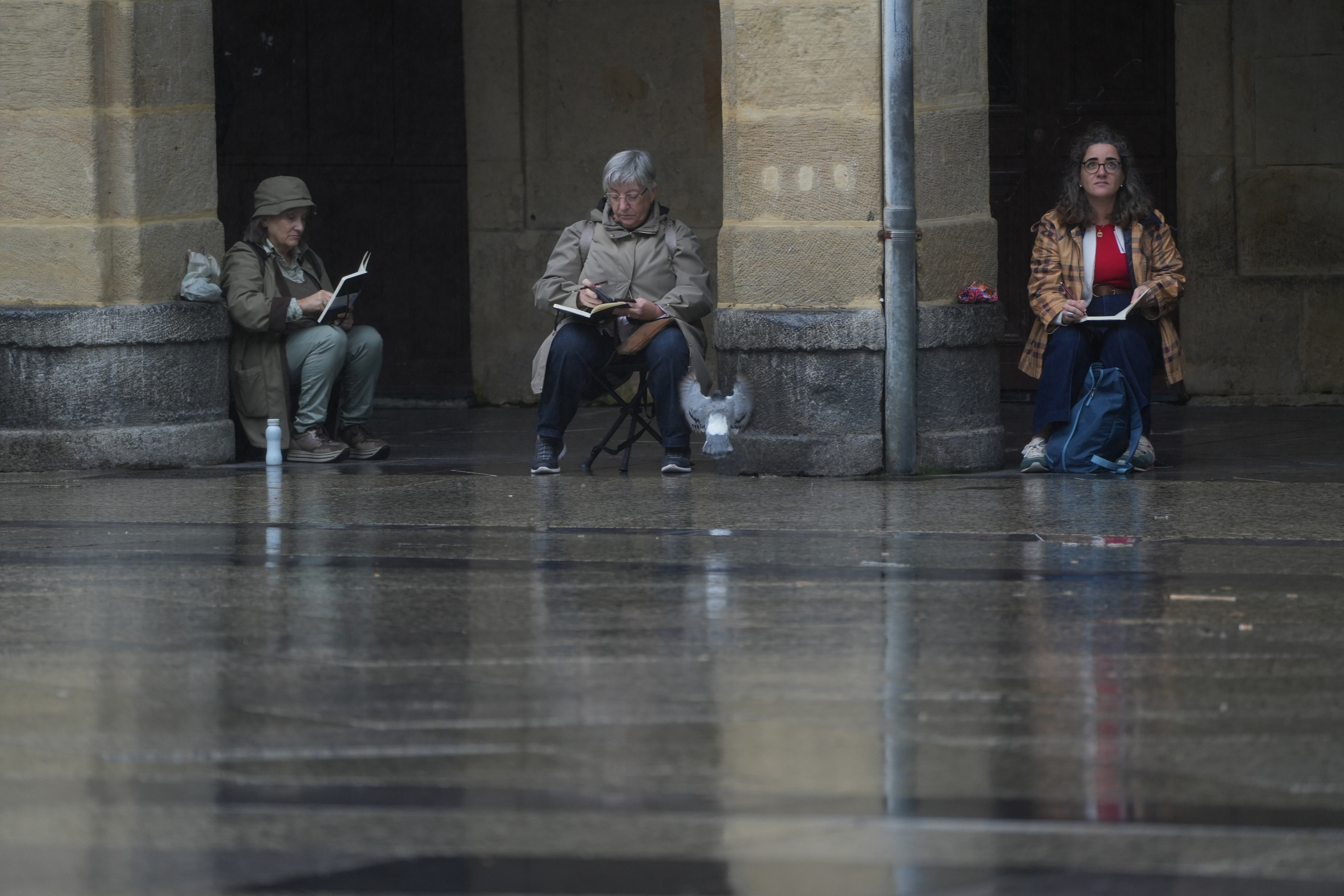 Donostiako Plaza Berrian marrazten. JON URBE / FOKU Donostiako Plaza Berrian marrazten. JON URBE / FOKU