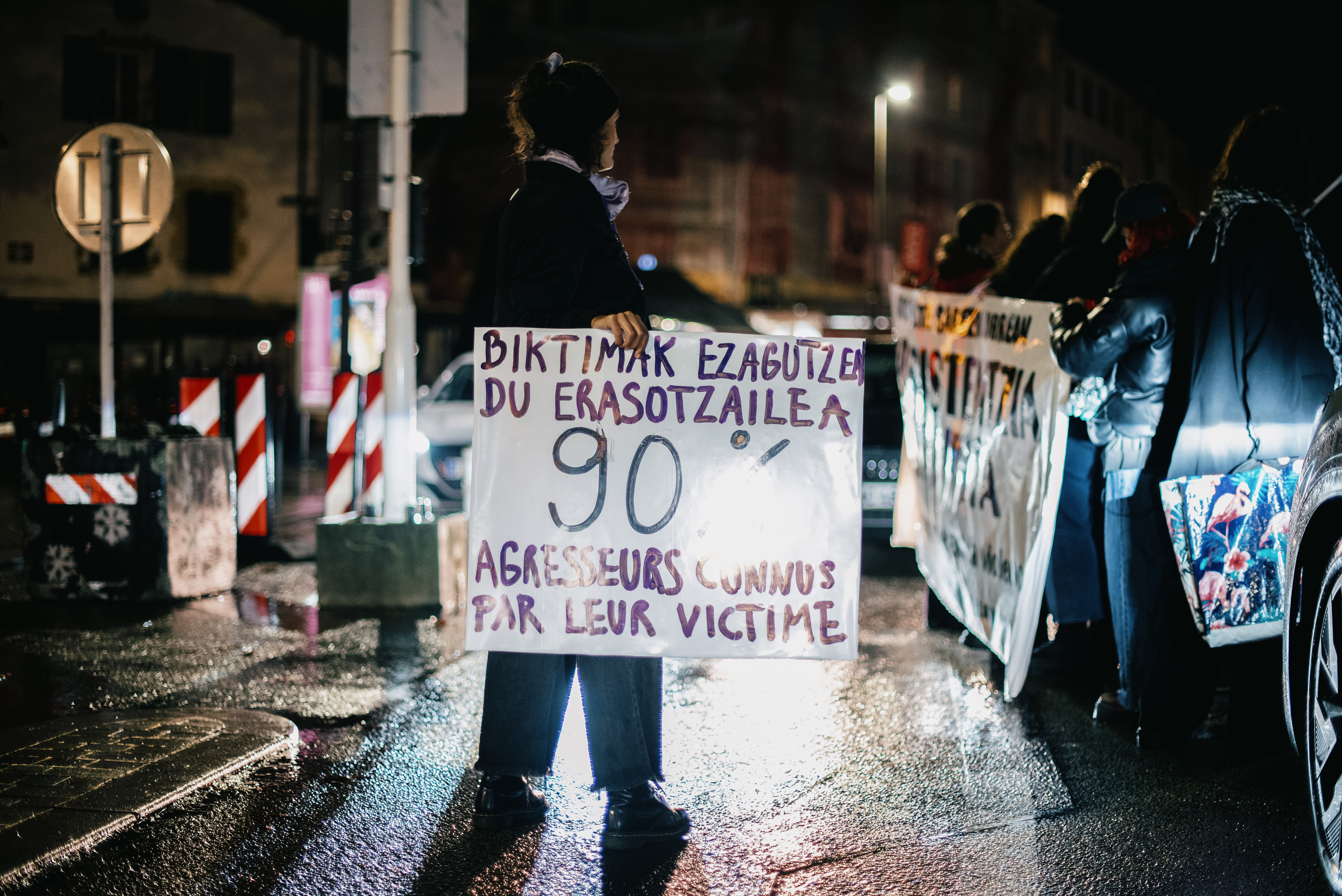 Indarkeria matxistaren aurkako mobilizazio bat, Baionan. GUILLAUME FAUVEAU