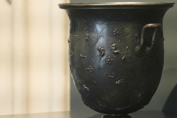 Hildesheimgo krateraren erreprodukzioa, Bilboko Berreginen Museoan. JAGOBA MANTEROLA / FOKU
