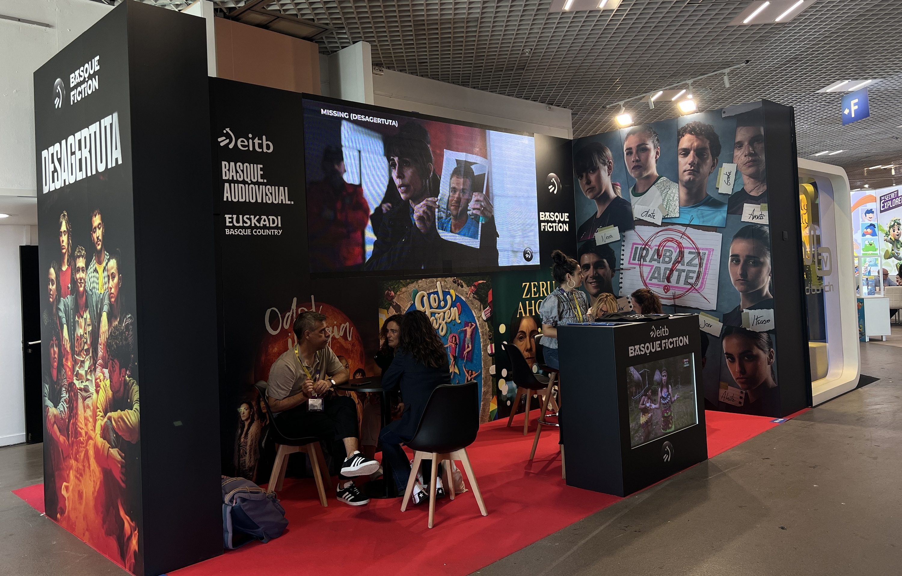 'Basque Audiovisual' erakusmahaia Cannesko Mipcom azokan. EITB