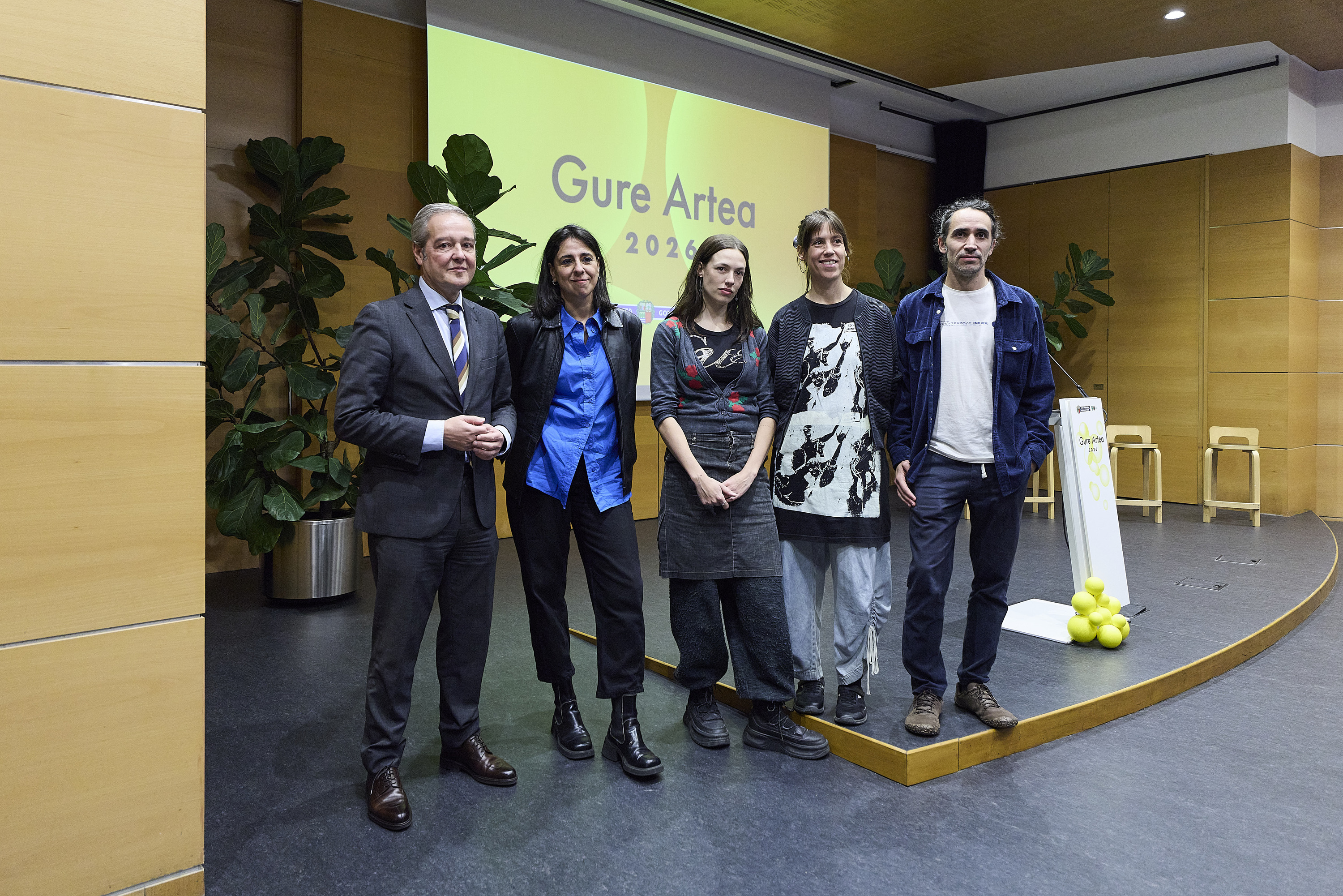 Gure Artea sariak iragartzeko prentsaurrekoa, gaur, Gasteizeko Artium museoan. EUSKO JAURLARITZA