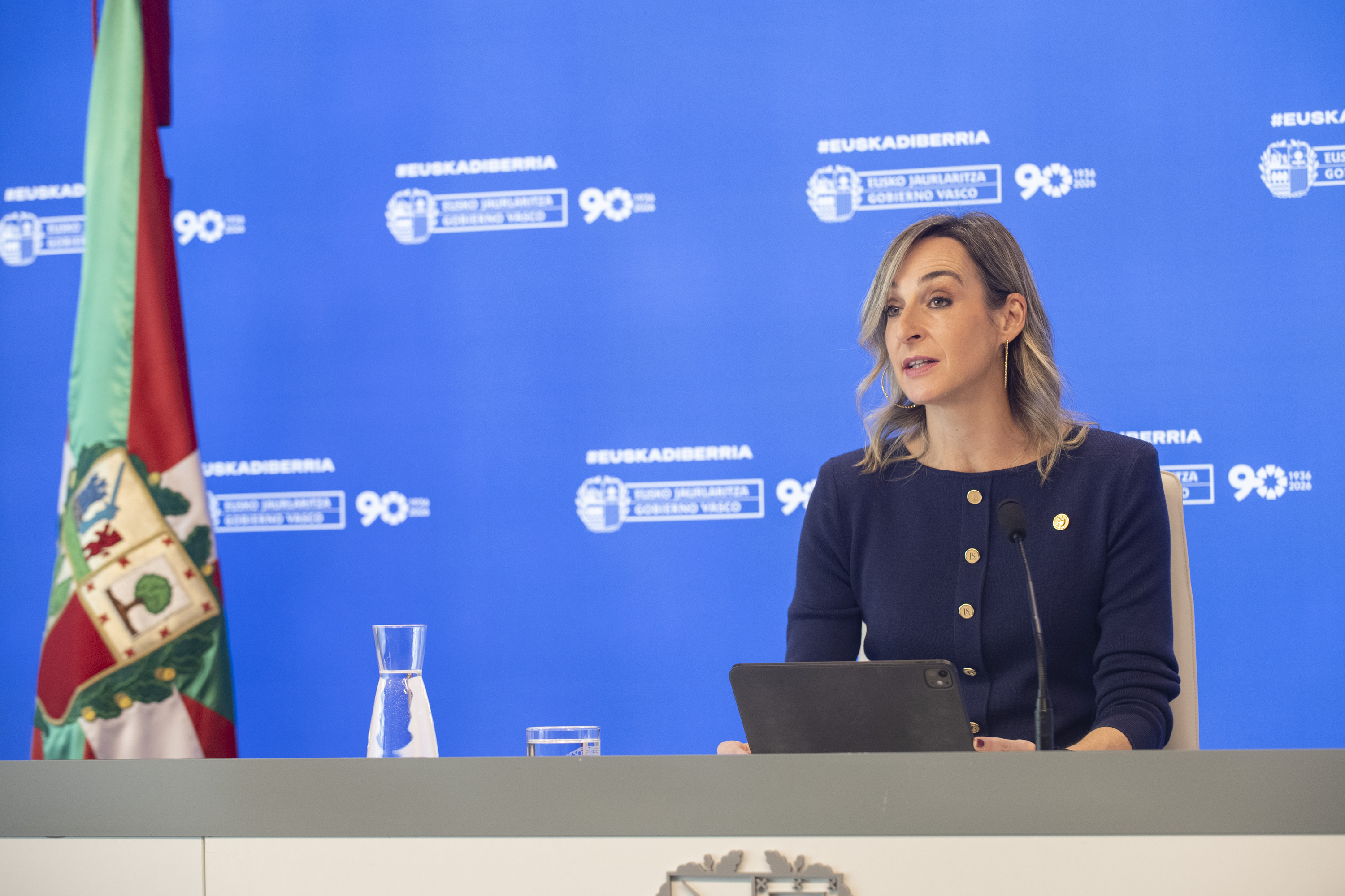 Ubarretxena, gaur eguerdiko agerraldian. IREKIA