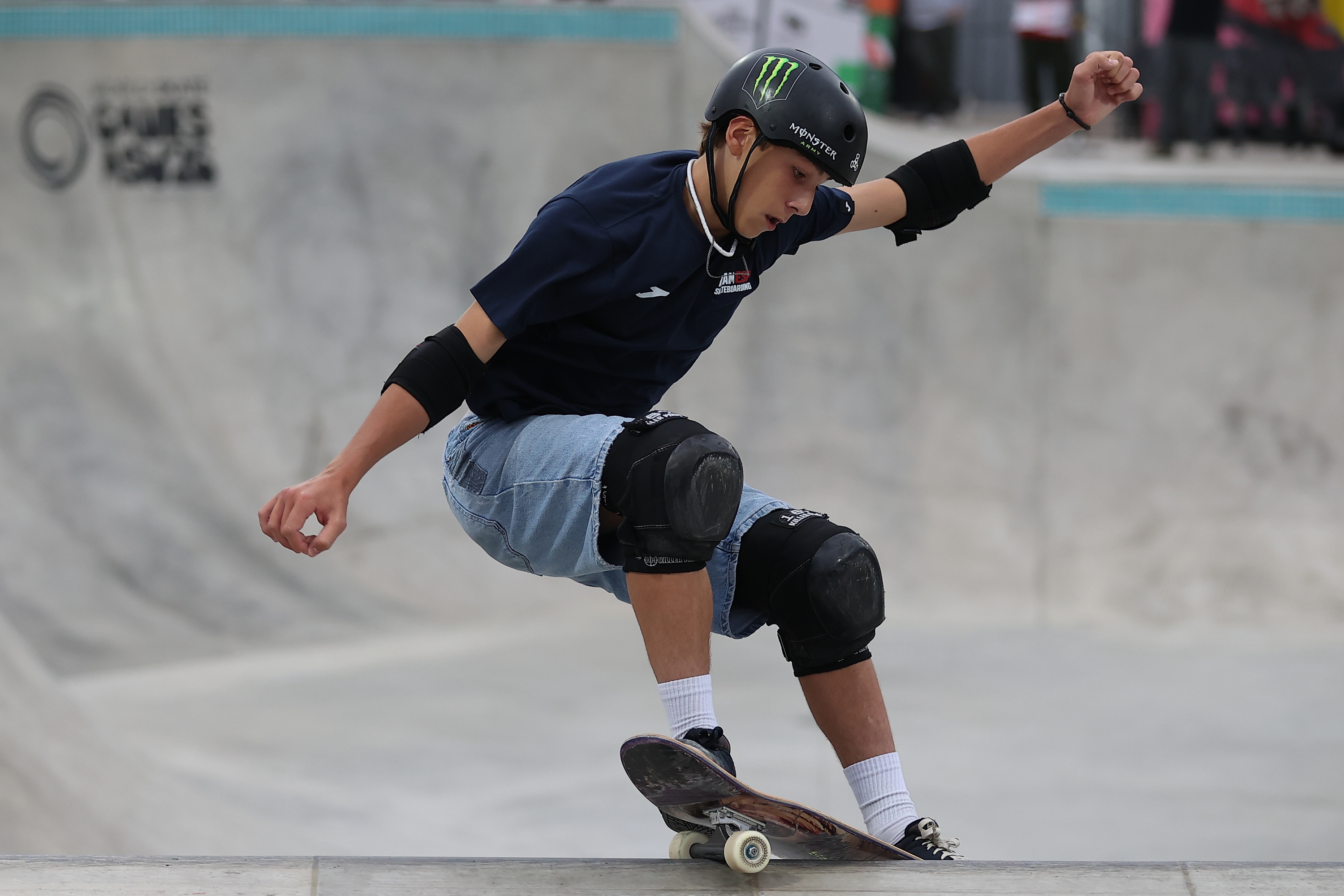 Egoitz Bijueska skaterra, Munduko Txapelketan lehiatzen. JUAN PABLO PINO / EFE