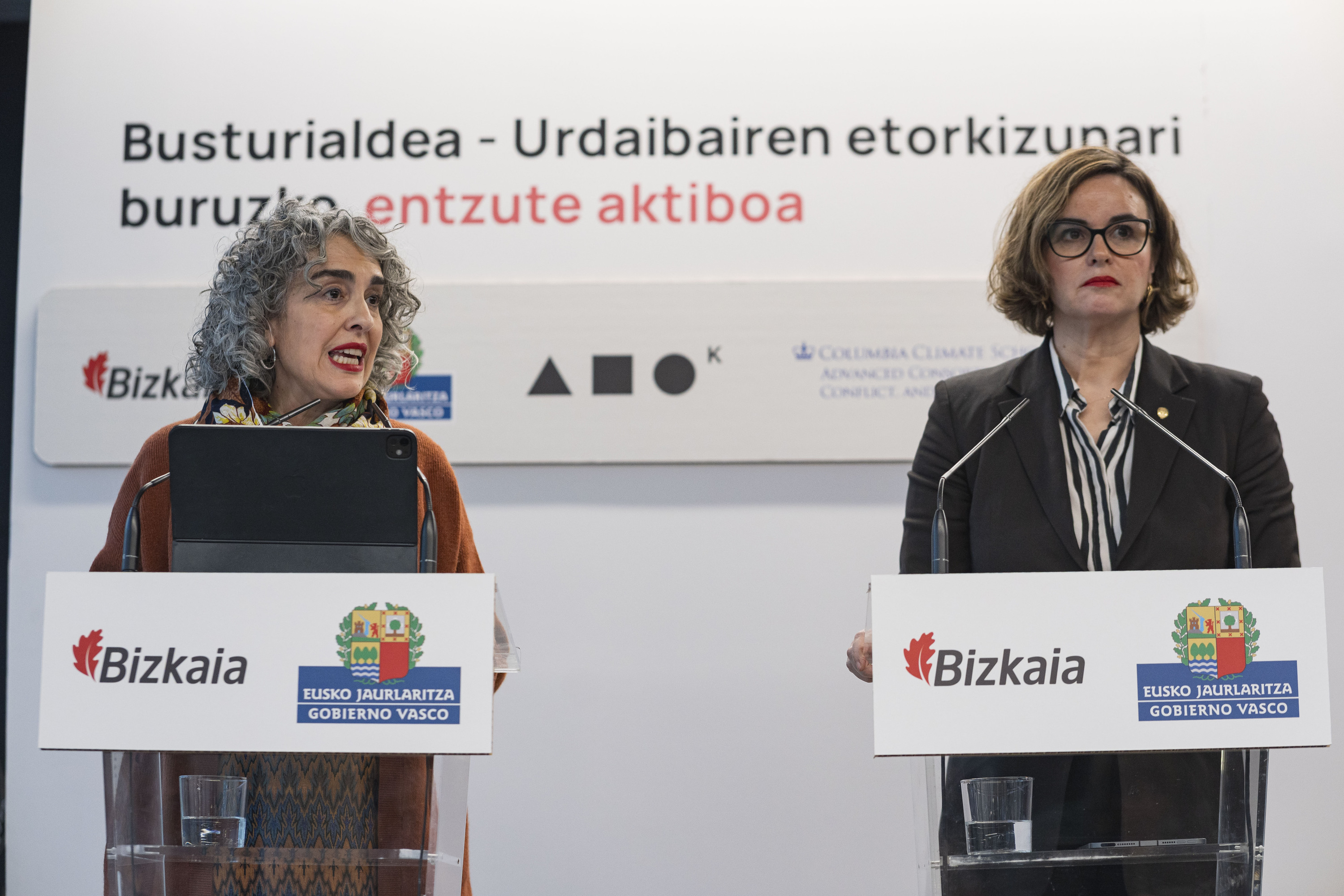Ibone Bengoetxea eta Elixabete Etxanobe, artxiboko argazki batean. ARITZ LOIOLA / FOKU Ibone Bengoetxea eta Elixabete Etxanobe, artxiboko argazki batean. ARITZ LOIOLA / FOKU