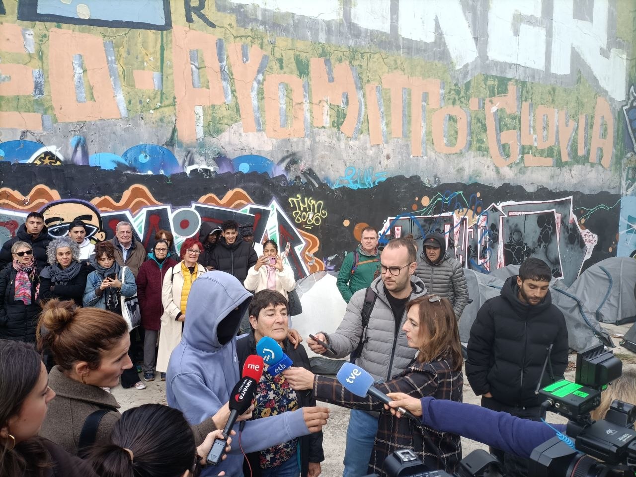 Tere Gonzalez eta Rachid gaztea, gaur, Aranzadiko frontoian. JOXERRA SENAR