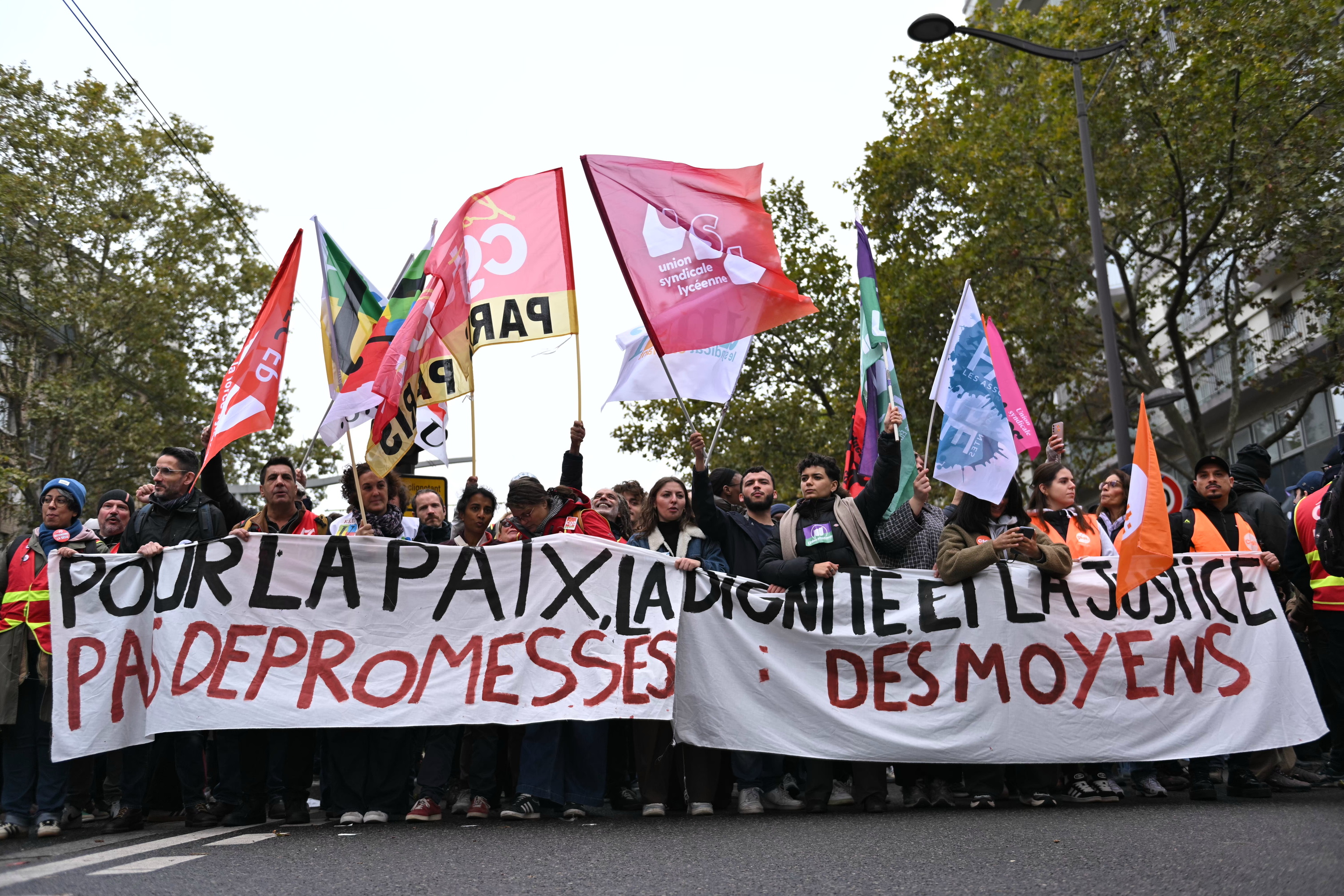 Manifestazio bat gaur, Parisen. FIRAS ABDULLAH / EFE