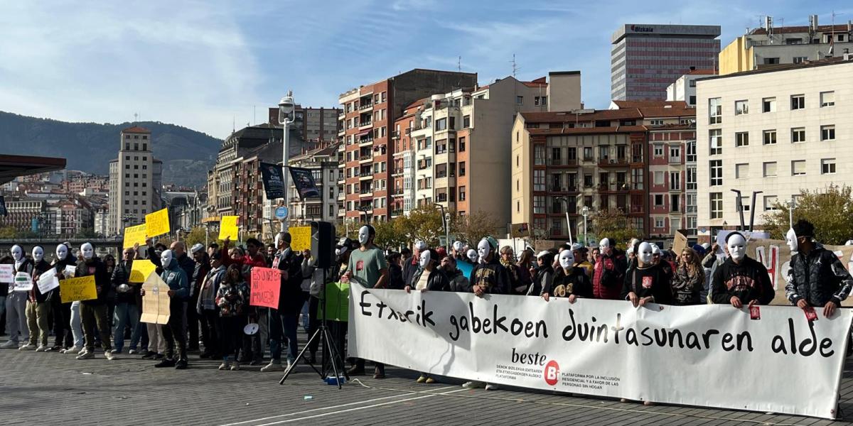 Beste Bi plataformak gaur egin duen elkarretaratzea, Bilbon. BERRIA