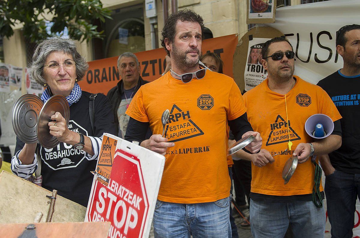 IRPH hipoteken aurkako protesta bat, Donostian. ANDONI CANELLADA (FOKU)