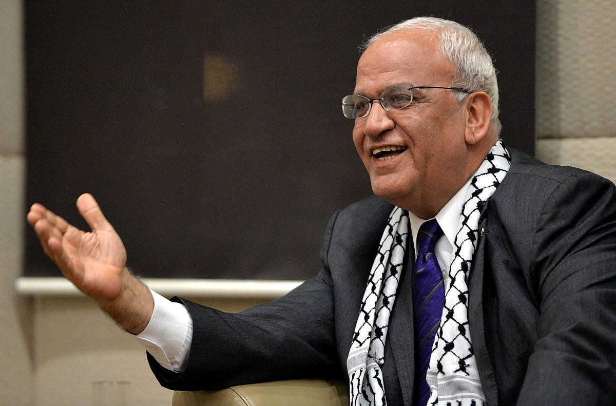 Saeb Erekat Palestina Askazeko Erakundeko idazkari nagusi hilberria, artxiboko irudi batean. RAED QUTENA, EFE