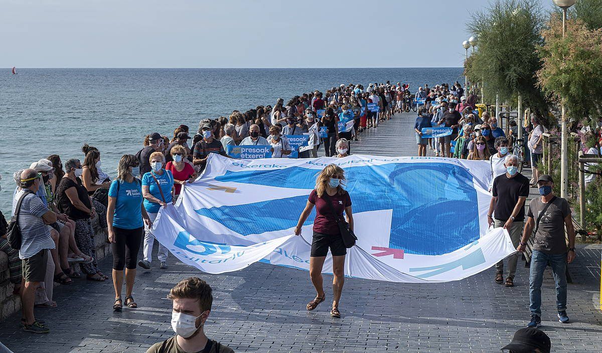 Presoen euskal herriratzea eskatzeko mobilizazio at. JON URBE