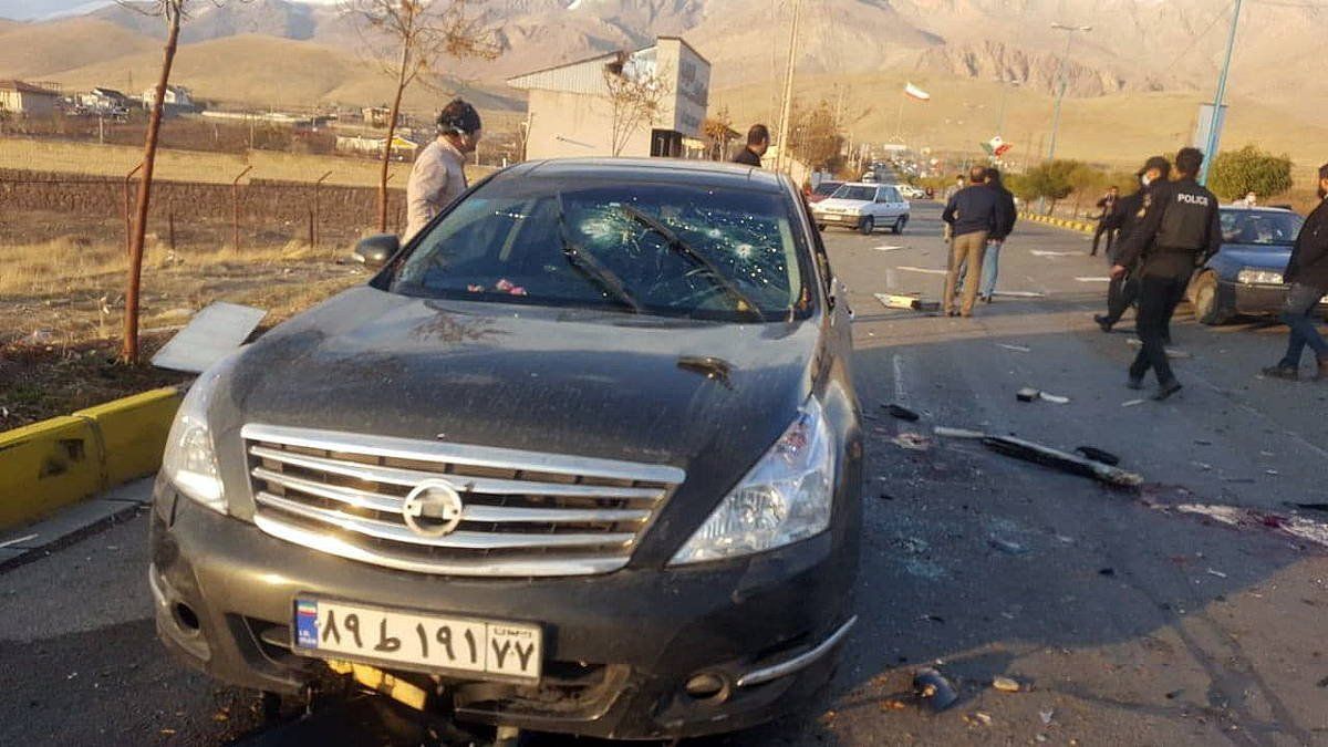 Mohsen Fakhrizaderen autoa,tiro arrastoekin. IRIB HANDOUT / EFE