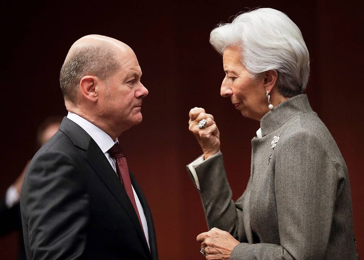 Olaf Scholz Alemaniako Finantza ministroa eta Christine Lagarde Europako Banku Zentraleko presidentea, otsaileko irudi batean. OLIVIER HOSLET (EFE)