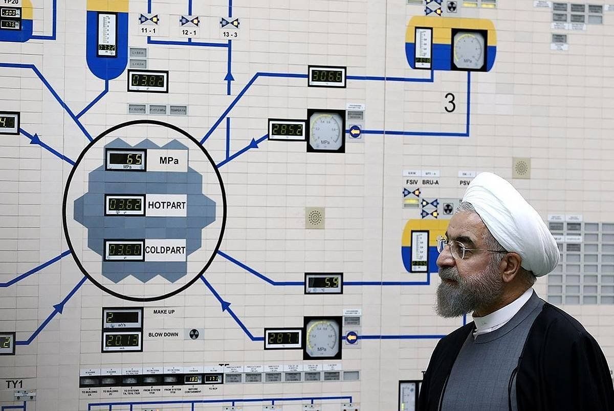 Hassan Rohani Irango presidentea, zentral nuklear bat bisitatzen, 2019an. IRANGO PRESIDENTETZA / EFE