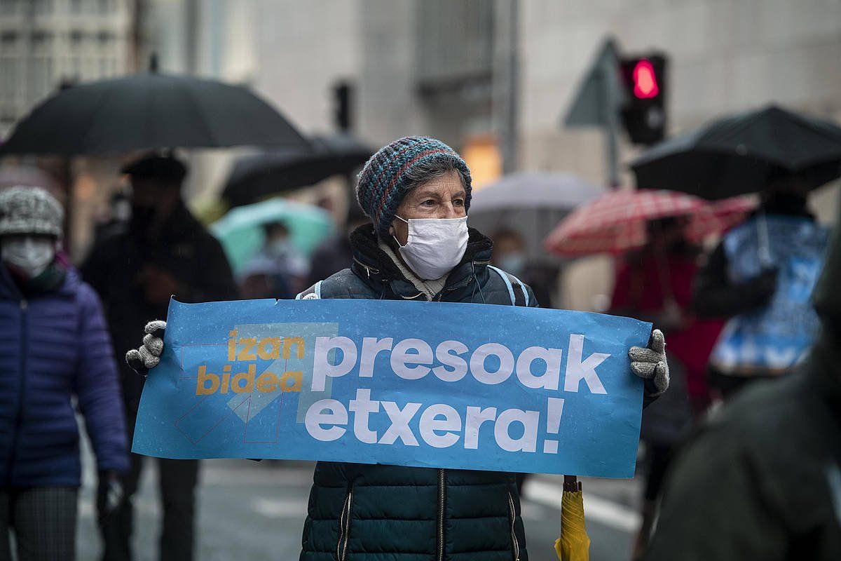 Euskal presoen eskubideen alde joan den urtarrilean Donostian egindako protesta. JON URBE / FOKU