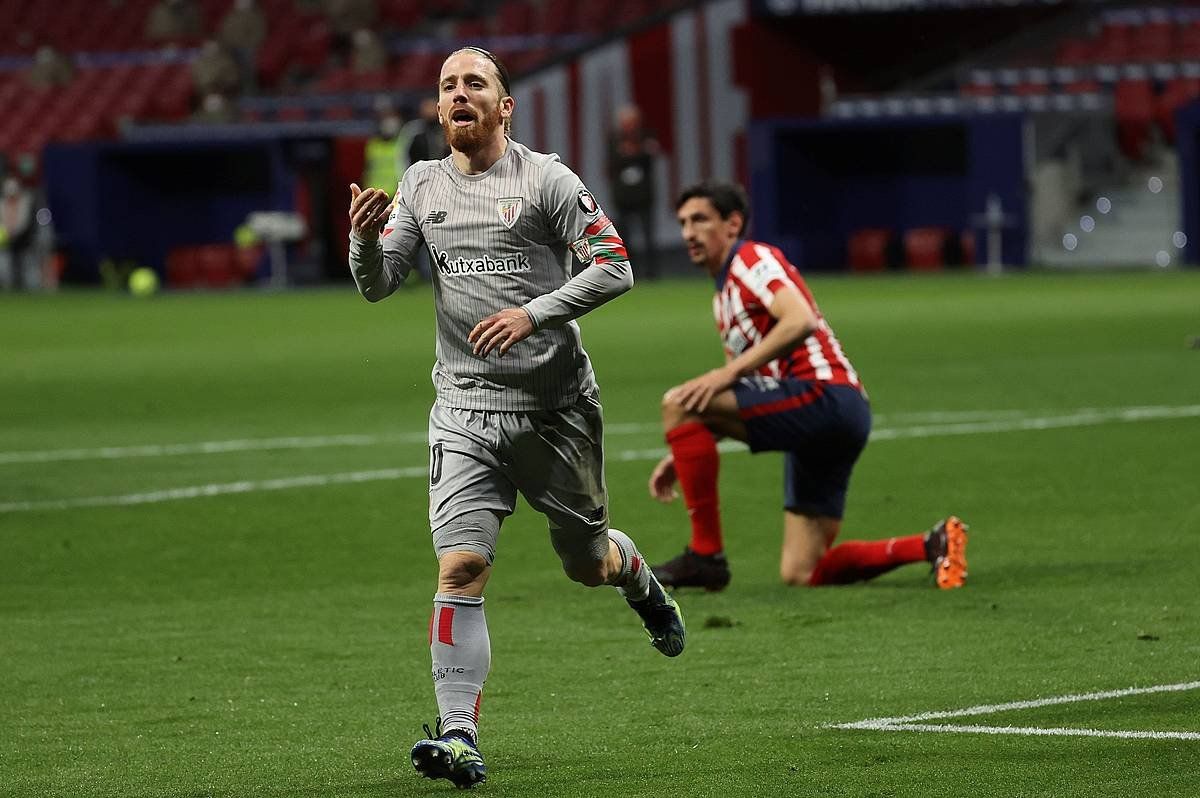 Muniain, gol bat ospatzen, Atletico Madrilen aurkako partidan. JUANJO MARTIN / EFE