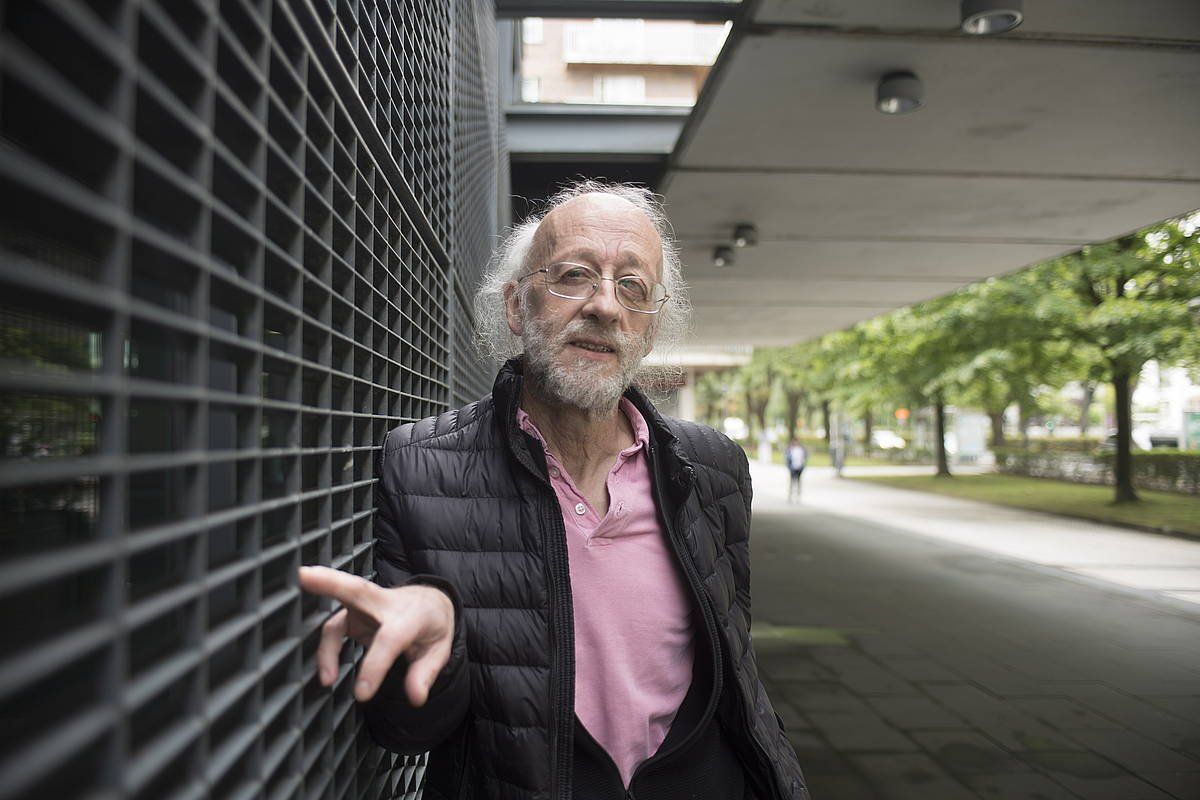 Pello Lizarralde, 'Argiantza' nobela aurkeztu zuen egunean. JUAN CARLOS RUIZ  FOKU