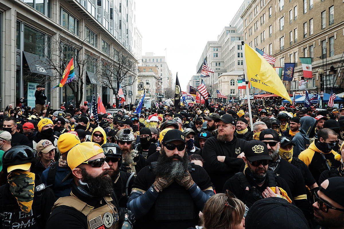 Proud Boys eskuin muturreko taldearen protesta bat, Washingtonen, AEBetan. GAMAL DIAB,EFE