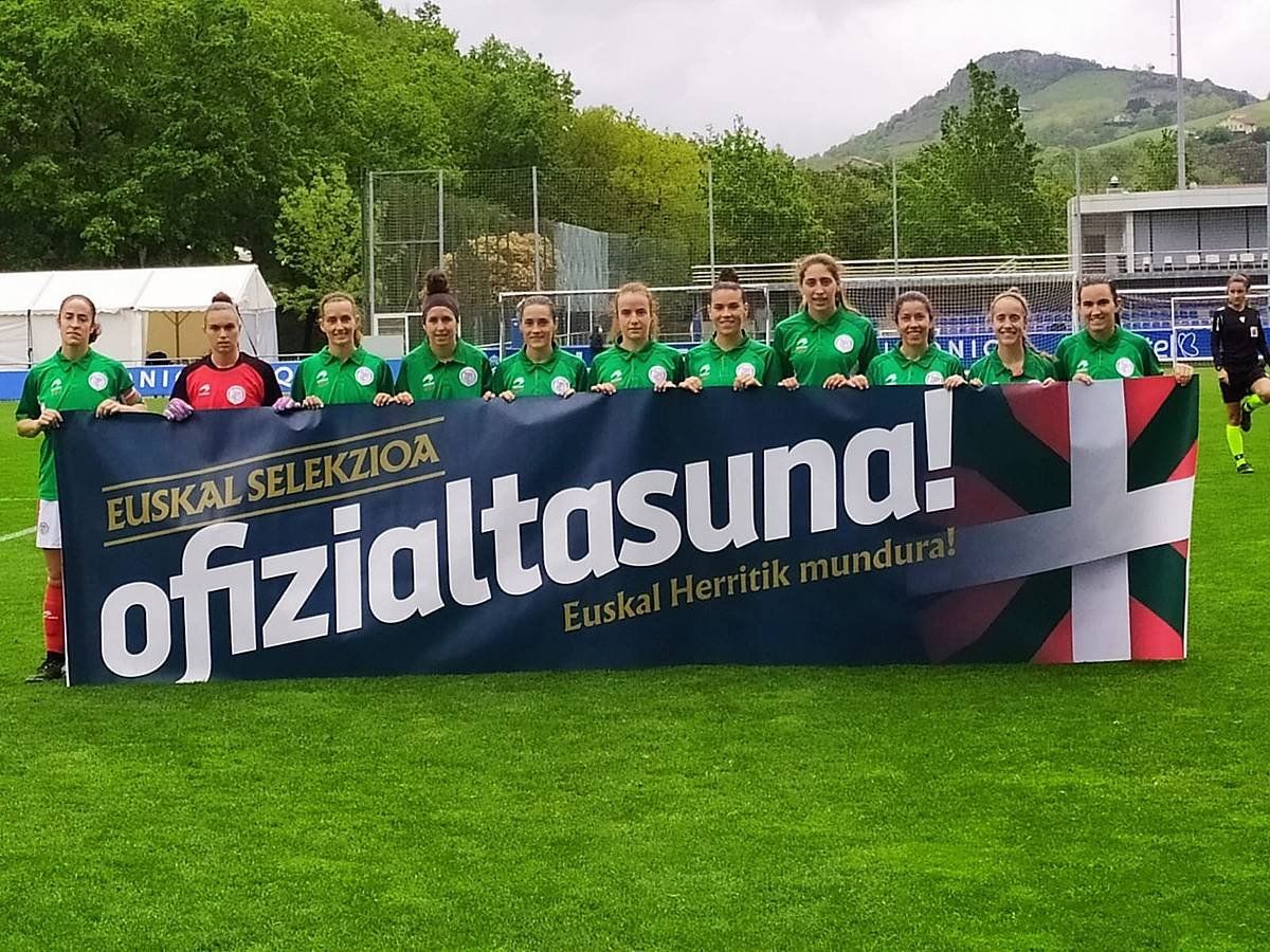 Euskal futbol selekzioaren partida, Zubietan. PATXI GAZTELUMENDI / FOKU