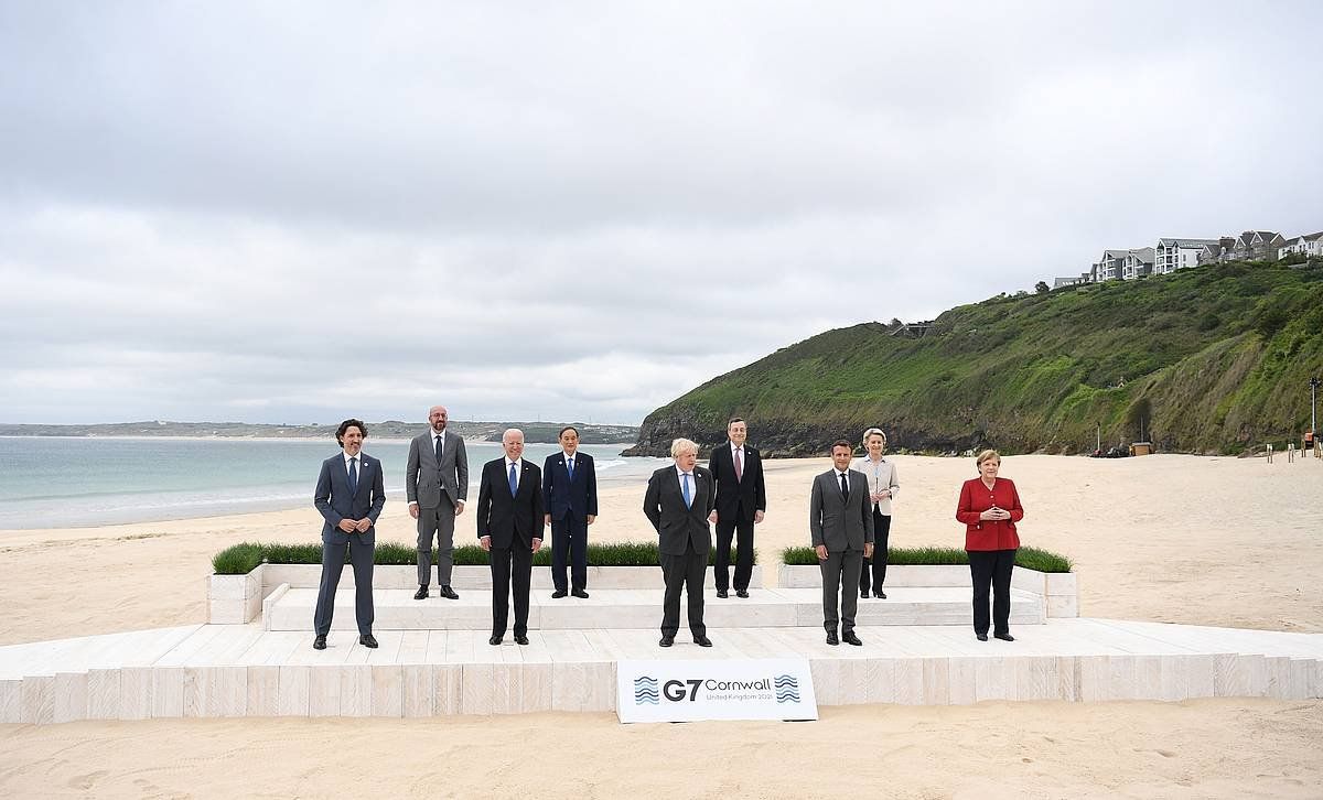 G7ren familia argazkia, Kornuallesen (Erresuma Batua). NEIL HALL / INTERNATIONAL POOL / EFE